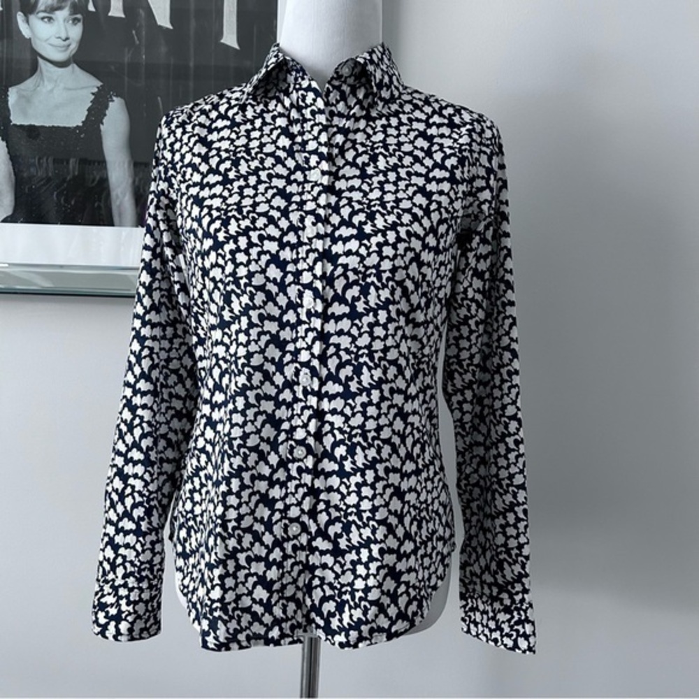 Banana Republic Button Down Shirt